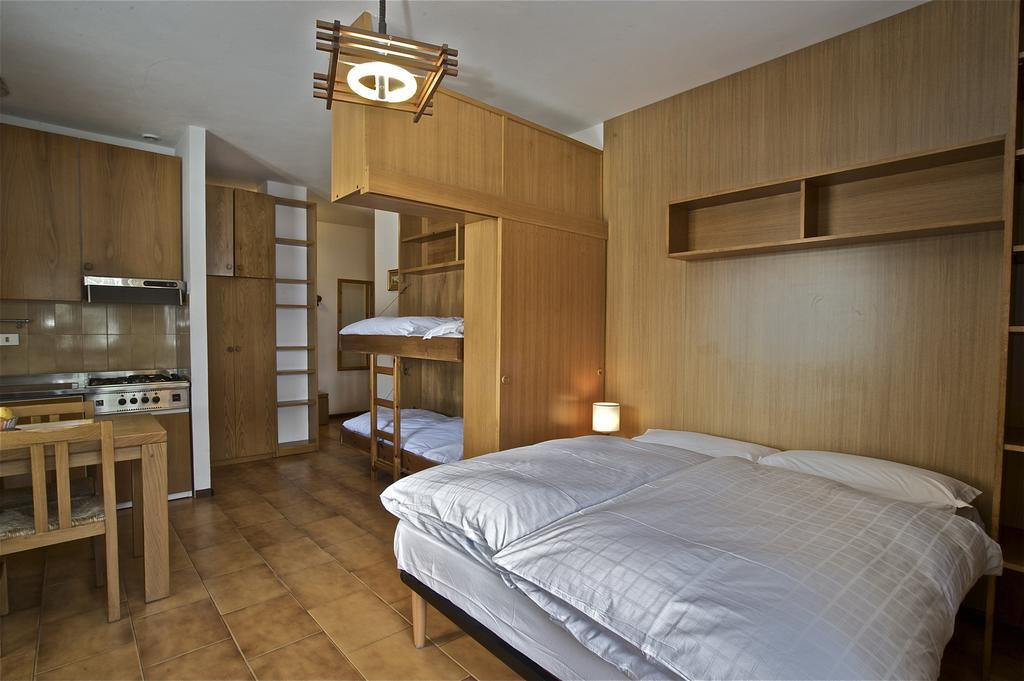 Residence Raffaella Santa Caterina Valfurva Δωμάτιο φωτογραφία