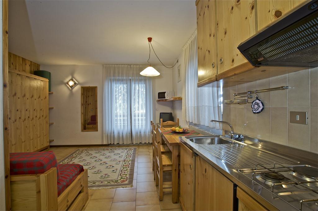 Residence Raffaella Santa Caterina Valfurva Δωμάτιο φωτογραφία