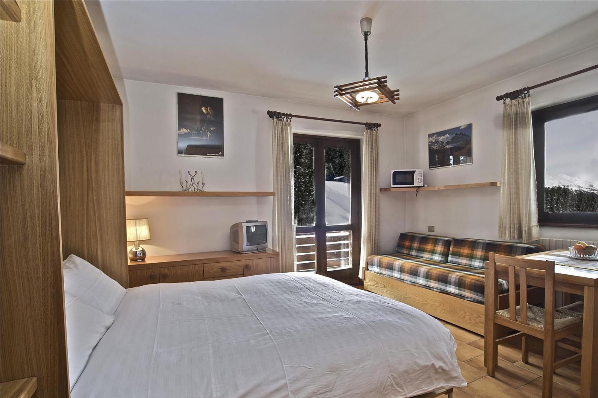 Residence Raffaella Santa Caterina Valfurva Δωμάτιο φωτογραφία